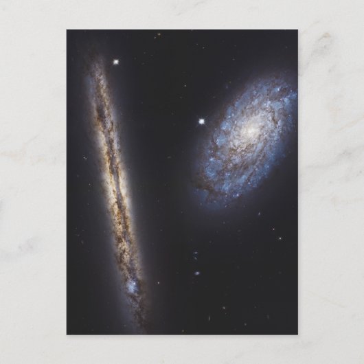 Edge-On Galaxy NGC 4302 & gekantelde Galaxy NGC 42 Briefkaart (Voorkant)