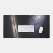 Edge-On Galaxy NGC 4302 & gekantelde Galaxy NGC 42 Bureaumat (Keyboard & Muis)