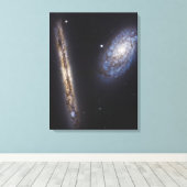 Edge-On Galaxy NGC 4302 & gekantelde Galaxy NGC 42 Canvas Afdruk (Insitu (Houten vloer))