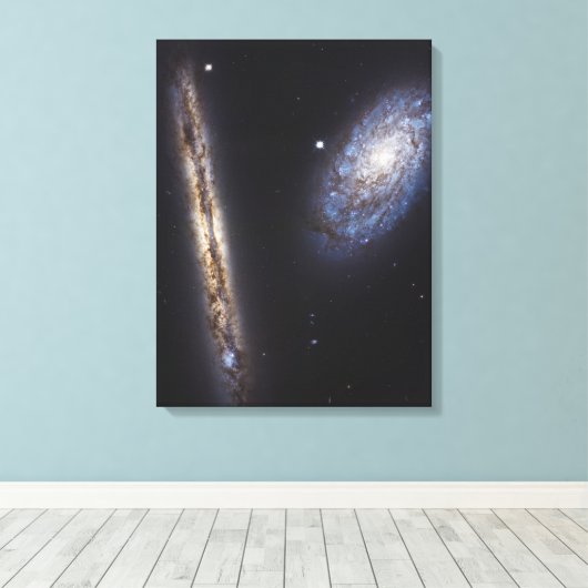 Edge-On Galaxy NGC 4302 & gekantelde Galaxy NGC 42 Canvas Afdruk (Insitu (Houten vloer))