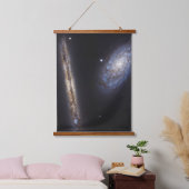 Edge-On Galaxy NGC 4302 & gekantelde Galaxy NGC 42 Hangend Wandkleed (Slaapkamer)