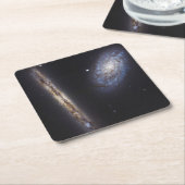 Edge-On Galaxy NGC 4302 & gekantelde Galaxy NGC 42 Kartonnen Onderzetters (Schuin)