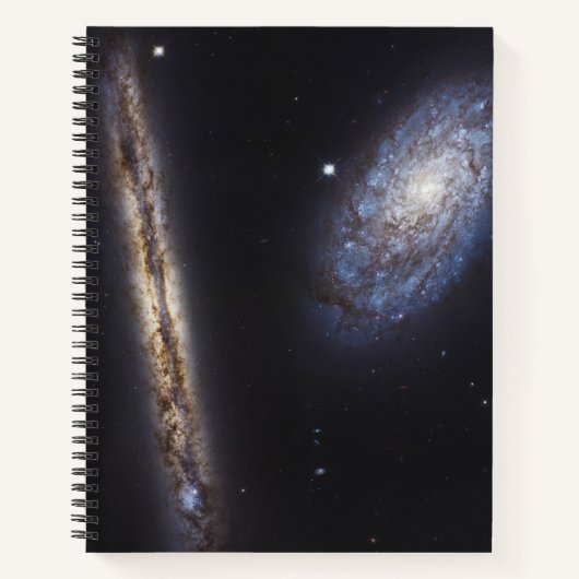 Edge-On Galaxy NGC 4302 & gekantelde Galaxy NGC 42 Notitieboek (Voorkant)