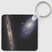 Edge-On Galaxy NGC 4302 & gekantelde Galaxy NGC 42 Sleutelhanger (Achterkant)