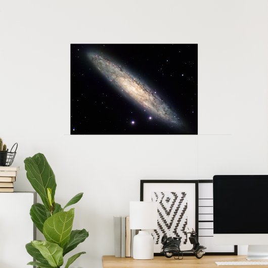 Edge-on Spiral Galaxy NGC 253 Poster (Thuiskantoor)