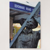 Edgeware Road Station Statue - 20x30 - 1014 pcs. Legpuzzel (Verticaal)