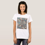 Edgy African Urban Pop Art Abstract optisch ontwer T-shirt (Voorkant volledig)