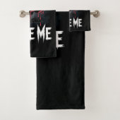 Edgy 'Bite Me' Gothic Roos Design Bad Handdoek (Insitu)