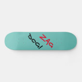 Edgy Zag Dog Blauwgroen Skateboard (Horizontaal)