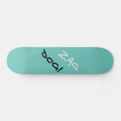 Edgy Zag Dog Blauwgroen Skateboard (Horizontaal)