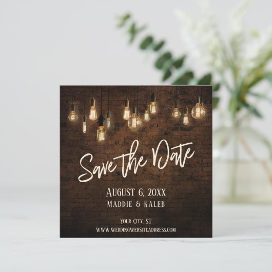 Edison Lights & Industrial Brown Brick Wall Save The Date (Staand voorkant)