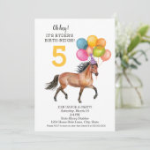 Editable Horse-verjaardagsuitnodiging // Regenboog Kaart (Staand voorkant)