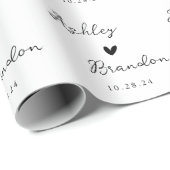 EDITABLE Simple Bride & Groom Names Weddenschap Gi Cadeaupapier (Rol Hoek)