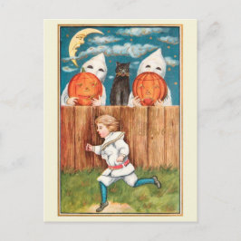 Edwardian Era Boy Running from Ghosts Halloween Briefkaart