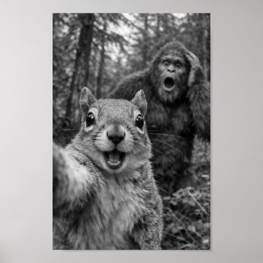 Eekhoorn Bigfoot Verraste Selfie Poster (Voorkant)