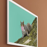 Eekhoorn blazen een Bubblegum Bubble Animal Foto Poster<br><div class="desc">Voeg wat plezier toe aan je wand met dit eigenzinnige maar schattige poster. Het toont een foto van een grijze eekhoorn die een bubbel blaast met wat roze kauwgom.</div>