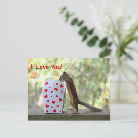 Eekhoorn die de BinnenDoos van het Hart, de Briefkaart (Staand voorkant)