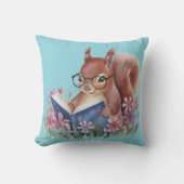 Eekhoorn die een boek leest, genesteld in bloemen kussen (Voorkant)