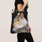 Eekhoorn die een noot eet tote bag (Dichtbij)