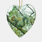 Eekhoorn in een lichtblauwe lijst keramisch ornament (Links)