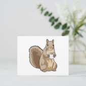 Eekhoorn met beker koffie briefkaart (Staand voorkant)