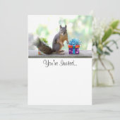 Eekhoorn met omheinde Cadeaus Kaart (Staand voorkant)