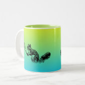 Eekhoorn met Tennis Racket op tropische achtergron Tweekleurige Koffiemok (Voorkant links)