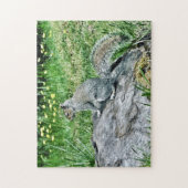 Eekhoorn op een boomstronk legpuzzel (Verticaal)