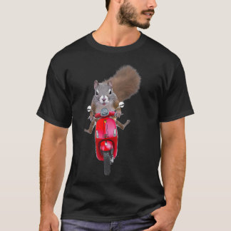 Eekhoorn Op Een Scooter T-shirt