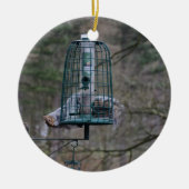 Eekhoorn op vogelvoer keramisch ornament (Voorkant)