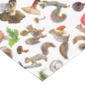 Eekhoorns met Paddenstoelen Tafelkleed (Gekanteld)