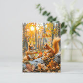 Eekhoorns verzamelen eikels op bosbodem briefkaart (Staand voorkant)