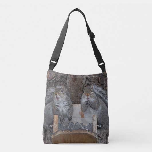 Eekhoornvrienden op de feeder crossbody tas (Voorkant)