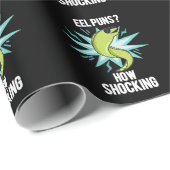 Eel Puns how Shocking Funny Animal Pun Dark BG Cadeaupapier (Rol Hoek)
