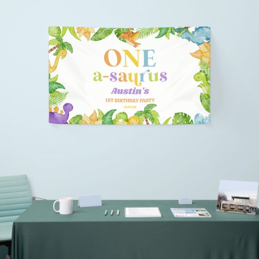 Een A-Saurus Dinosaurus 1e Verjaardagsfeest Spandoek (Beurs)