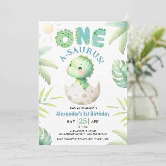 Een A-Saurus Schattigee Dinosaurus 1e Verjaardag U Kaart (Staand voorkant)