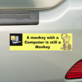 Een aap met een computer is nog steeds een aap bumpersticker (Op auto)