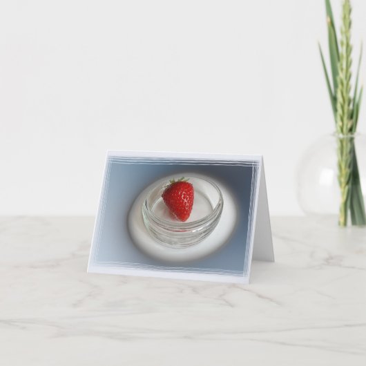 Een aardbei in een bekertje kaart (Voorkant)