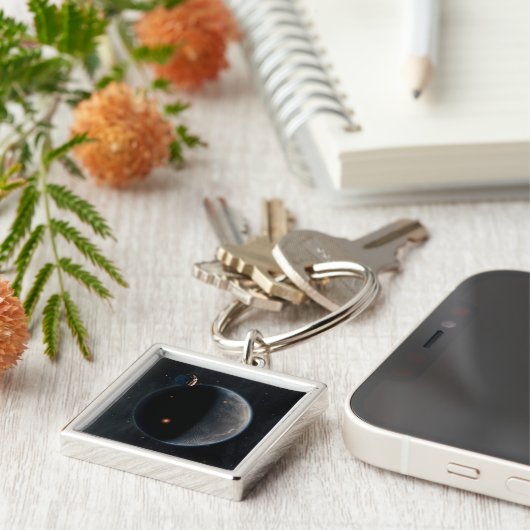 Een aarde-achtige planeet rijk aan koolstof en dro sleutelhanger (Zijkant)