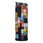 Een abstract schilderij; geometrische vormen in ee thermosbeker (Geroteerd rechts)