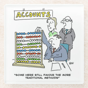 Een accountant die een abacus op het werk gebruikt glazen onderzetter