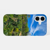 Een adembenemend lentelandschap in de tuin iPhone 16 hoesje (Achterkant horizontaal)