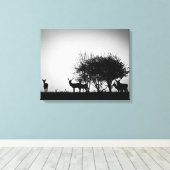 Een afbeelding van een hert in de ochtend mist canvas afdruk (Insitu (Houten vloer))