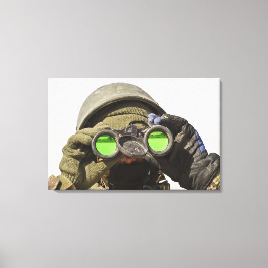 Een Afghaanse soldaat scant de horizon af Canvas Afdruk (Voorkant)