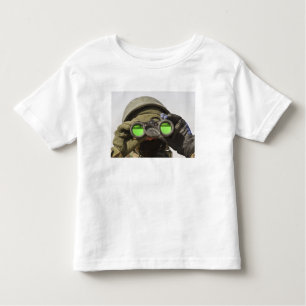 Een Afghaanse soldaat scant de horizon af Kinder Shirts