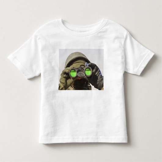 Een Afghaanse soldaat scant de horizon af Kinder Shirts (Voorkant)