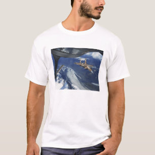 Een Amerikaanse luchtmacht F-15C Eagle die zichzel T-shirt