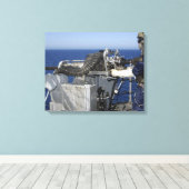 Een Amerikaanse marine Gunner's Mate Canvas Afdruk (Insitu (Houten vloer))