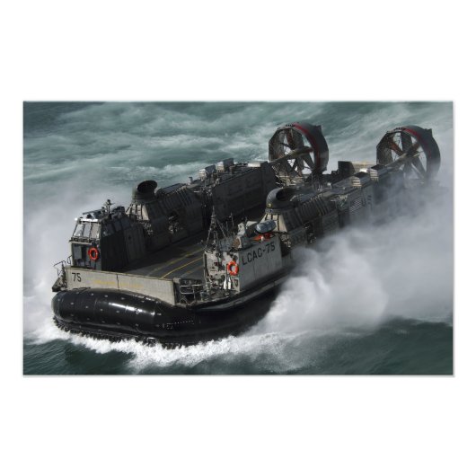 Een Amerikaanse marine landings Craft Air Cushion Foto Afdruk (Voorkant)