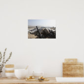 Een Amerikaanse marine vuurt een mortier in Salina Poster (Keuken)